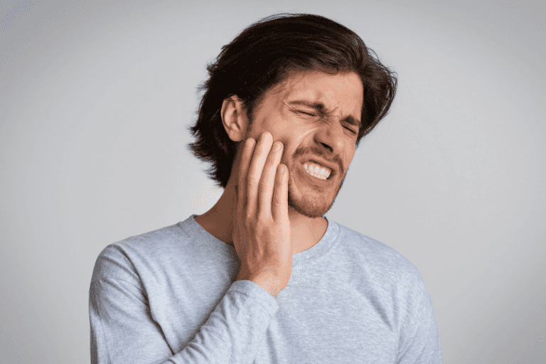 Emergency dentistry at Smile Lounge Dentistry in Milton