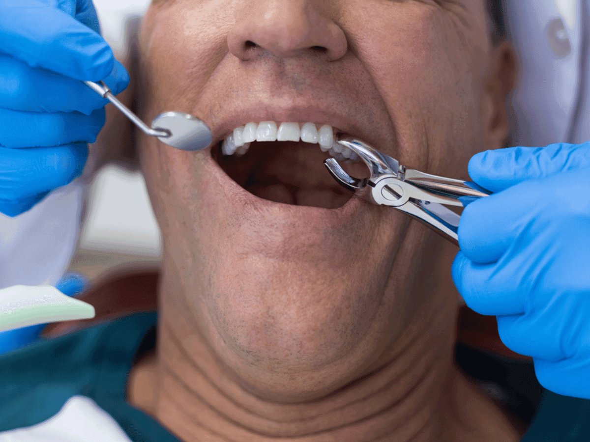 Emergency dentistry at Smile Lounge Dentistry in Milton